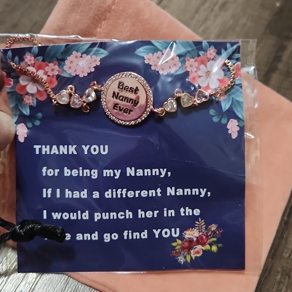Nanny Best Nanny Ever Necklace NWT